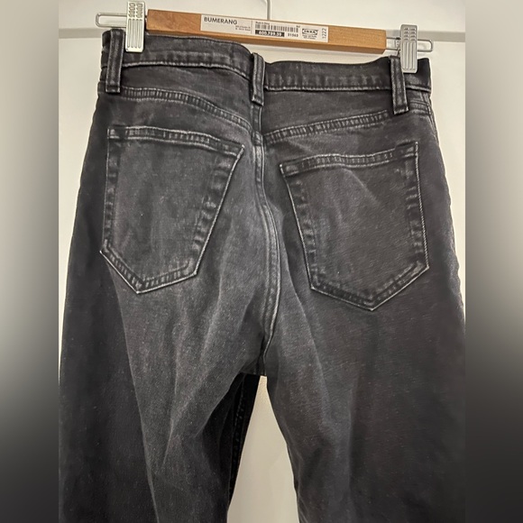 Abercrombie & Fitch Ultra High Rise Ankle Straight Jean - black wash - Picture 2 of 5